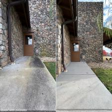 Olive-Garden-Sidewalk-Cleaning-in-Chattanooga-Tennessee 1